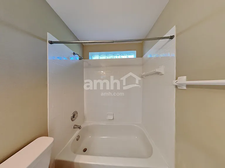 22747 Saint Thomas Cir — Photo 14