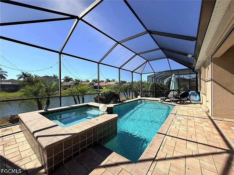 3920 King Edwards St — Photo 26