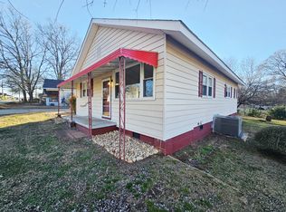 1035 W Blackstock Rd, Spartanburg, SC 29301