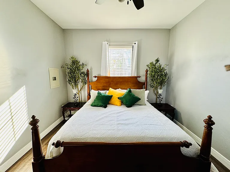 3913 Moore St — Photo 19