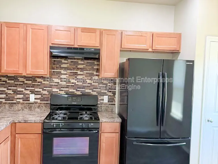 13229 Bridgewater Dr — Photo 9