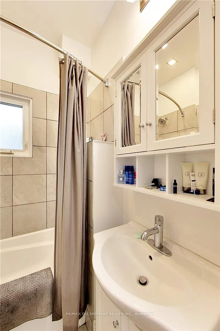1 bed, $1,595 — Photo 4