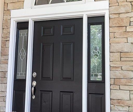 4th image of 1213 NW Ashley Ln