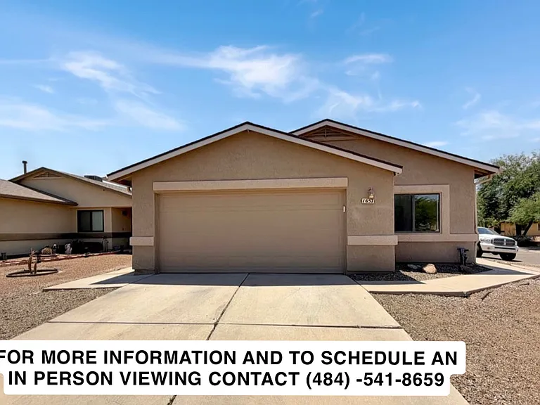 1577 W Wood Crest Ct — Photo 1