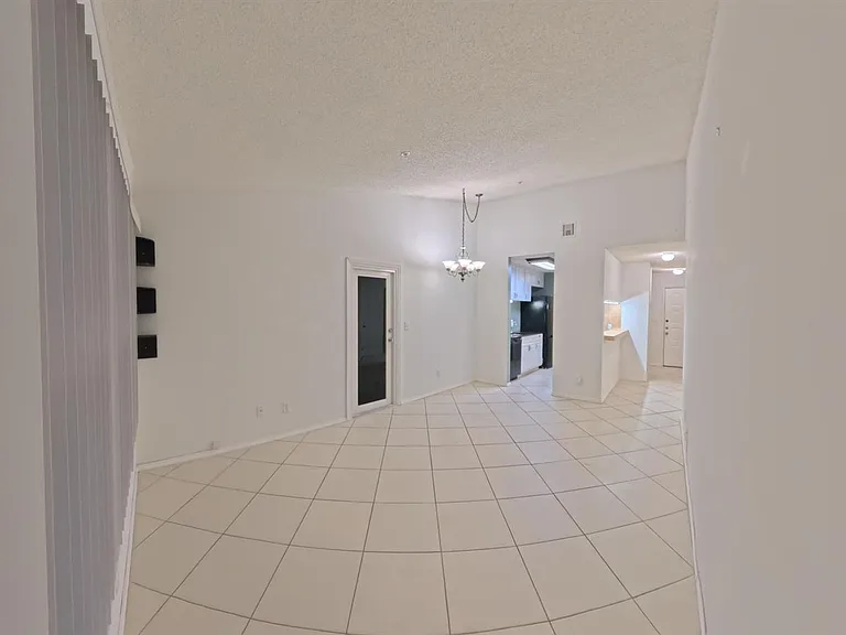 2319 N Congress Ave #28 — Photo 39