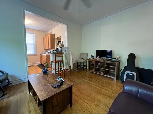 6529 N Lakewood Ave #3 Photo 1