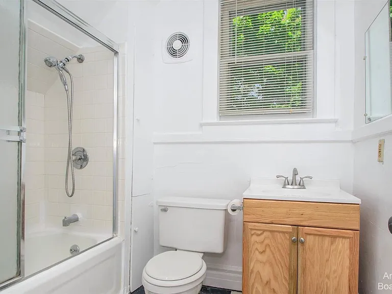 610 S Ashley St #2 — Photo 9