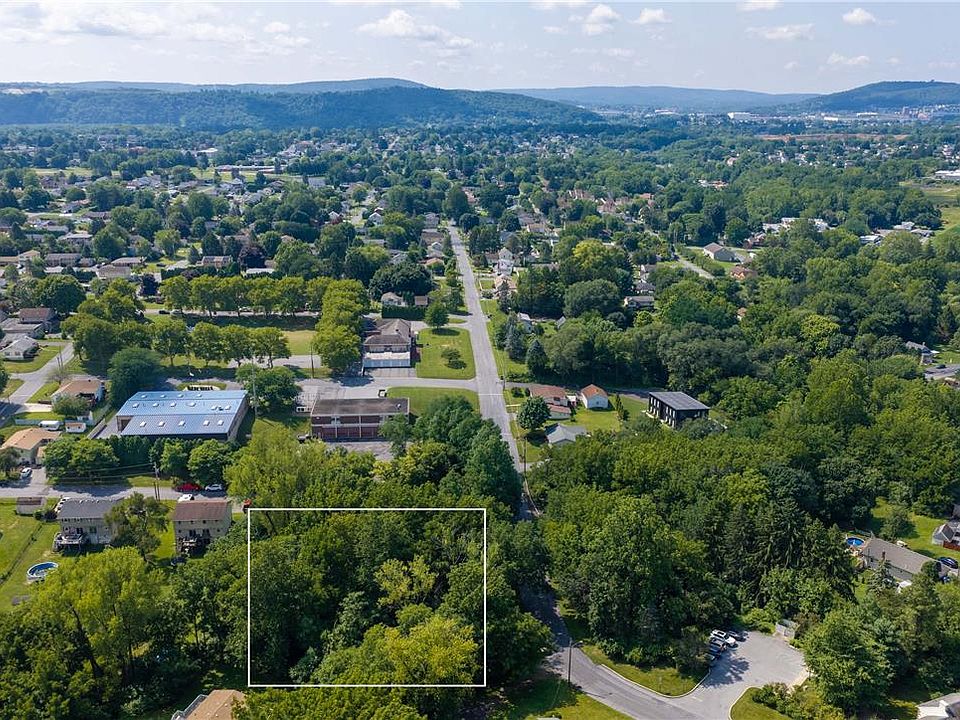 1st image of Griener St