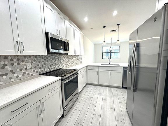 3rd image of 7509 Carnegie Way