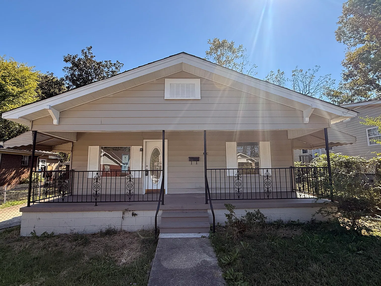 3 bed, 1279 sqft, $1,095 — Photo 1