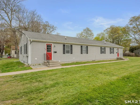 2 York Court, Groton, CT 06340