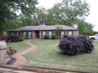 2200 Admington Pl, Cordova, TN 38016