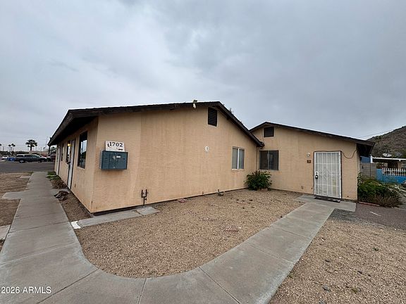 5th image of 1702 W SHANGRI LA Road