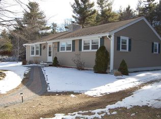 358 Dunstable Rd, Tyngsboro, MA 01879