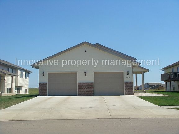 2nd image of 8300 S Hughes Ave