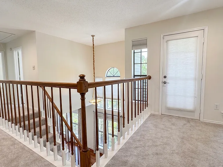 6606 Cliffwood Ct — Photo 18