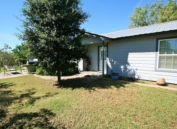 2nd image of 1101 Elkhorn Dr