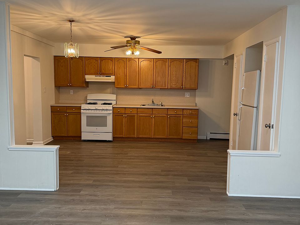 1st image of 671 Midland Ave #12A