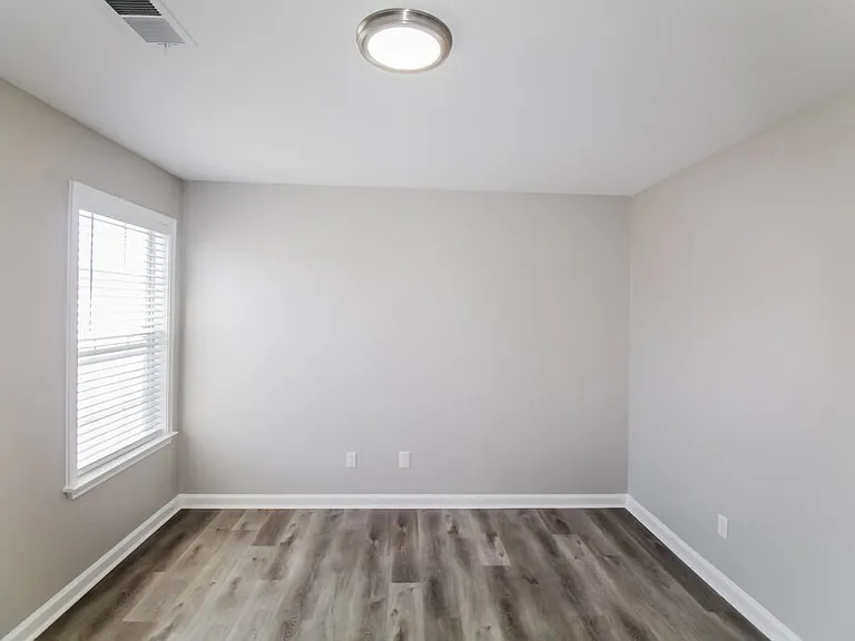 8565 Griffin Park Dr — Photo 17