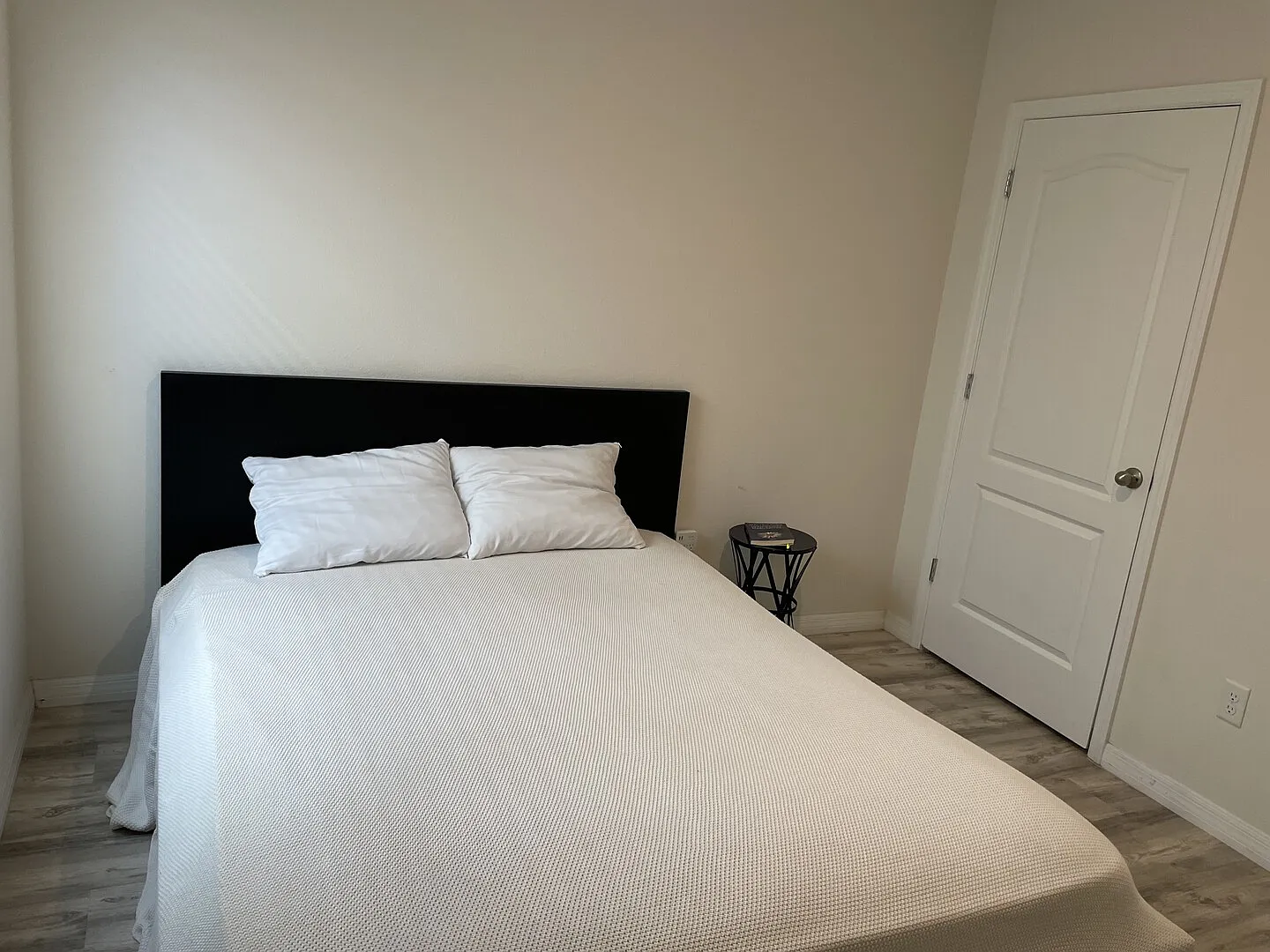 Modern 4-Bedroom Smart Home Near Disney Resort-Style Amenities — Photo 3