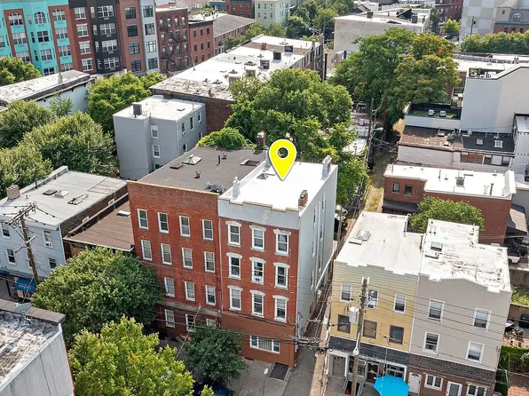 43 Coles St, Jersey City, NJ 07302