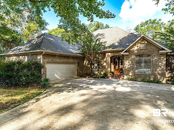 2nd image of 118 McIntosh Bluff Rd