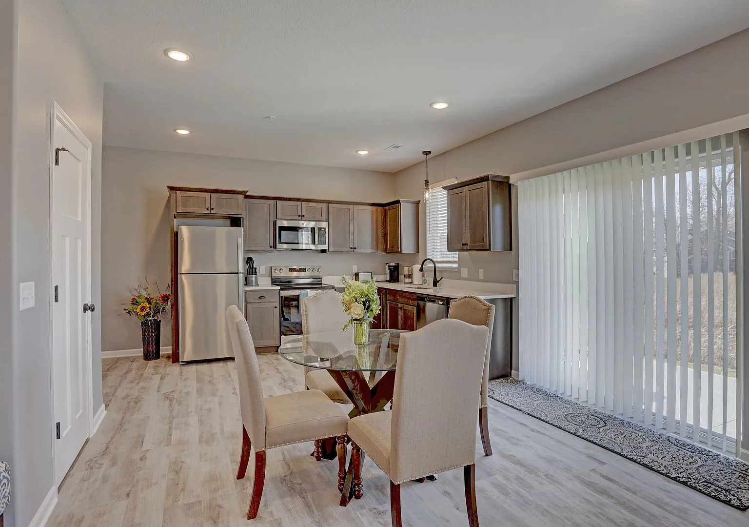 New-Willow Cascades Townhomes! — Photo 4
