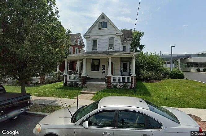 426 Bridge St #3 — Photo 1