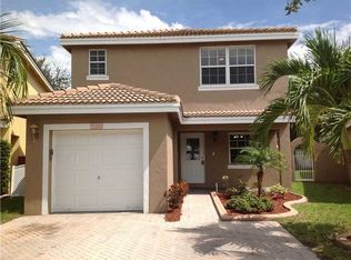9205 NW 55th St, Sunrise, FL 33351