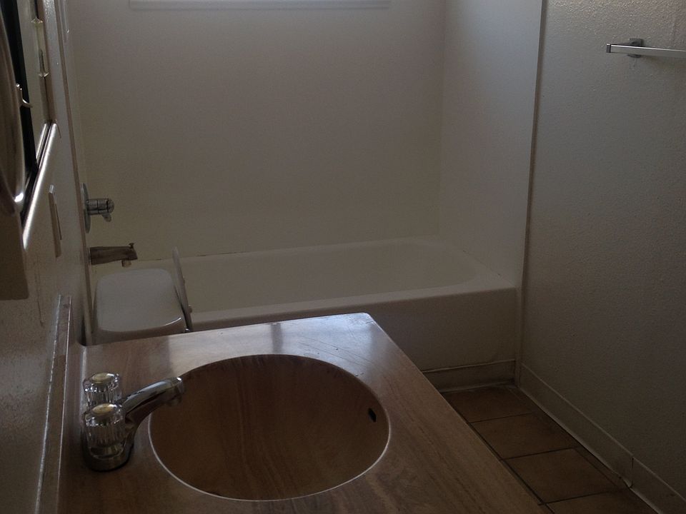 1st image of 1110 E Highland Ave