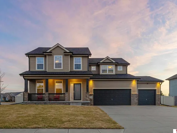 13708 S 46th St, Bellevue, NE 68133