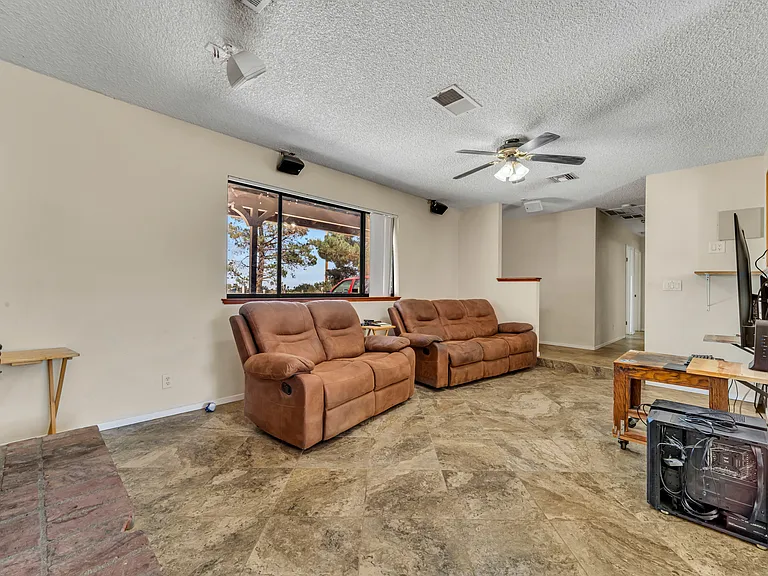 5204 E Avenue T4 — Photo 4