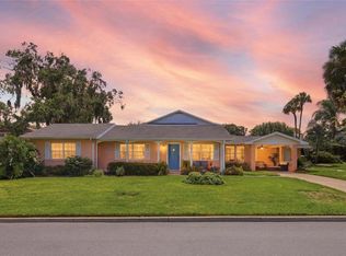 936 N Baker St, Mount Dora, FL 32757