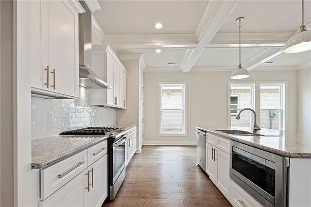 4025 Monarch Ln — Photo 10