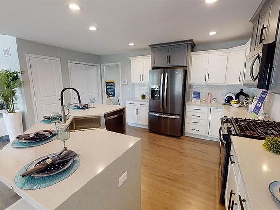 3rd image of 148B Northill Dr
