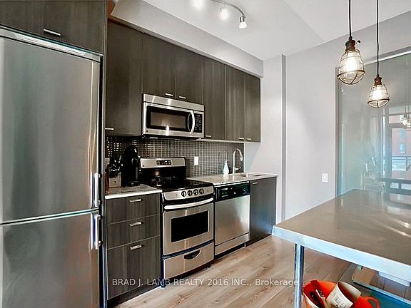 3rd image of 775 King St W #809