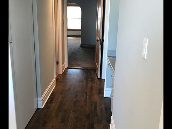 3rd image of 5022 W Pensacola Ave #2
