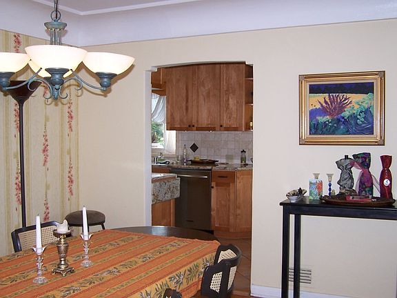2nd image of 3443 Sterne St