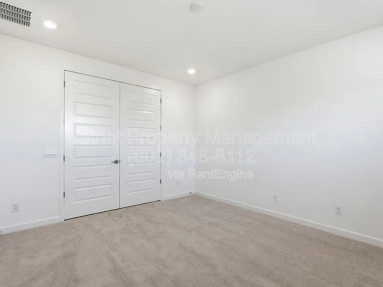 7404 W Buckhorn Trl — Photo 23