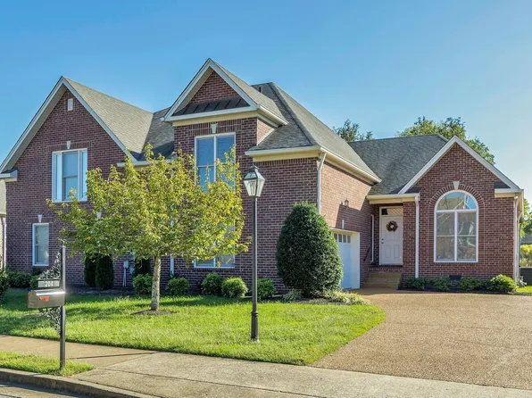 204 Stoners Glen Ct, Hermitage, TN 37076