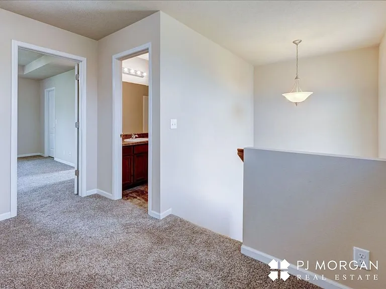 18726 Birchwood Ave — Photo 8