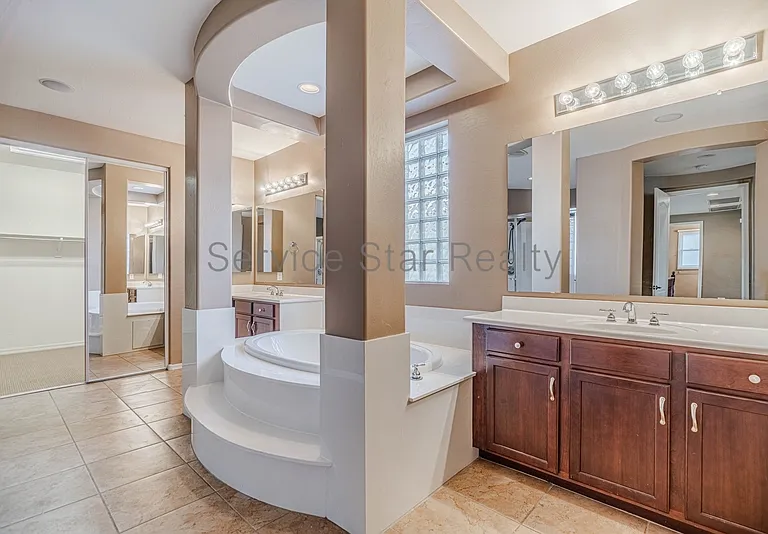2214 E Chanute Pass — Photo 25