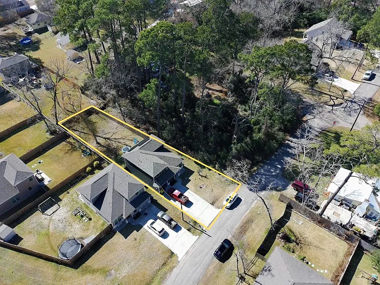 804 Pearl River Dr — Photo 36