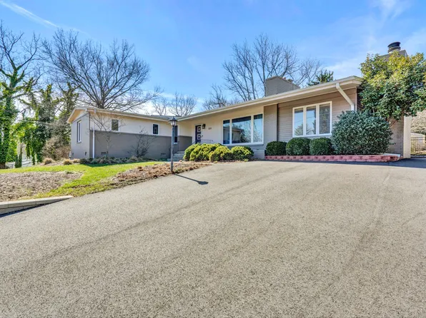 2315 Barnhill Ln SW, Roanoke, VA 24018