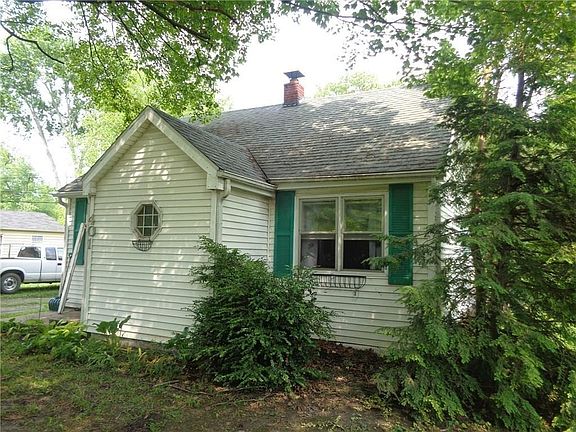 2nd image of 401 N Galeston Ave