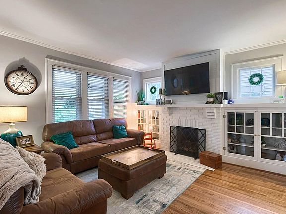 5th image of 1735 Freeman Ave