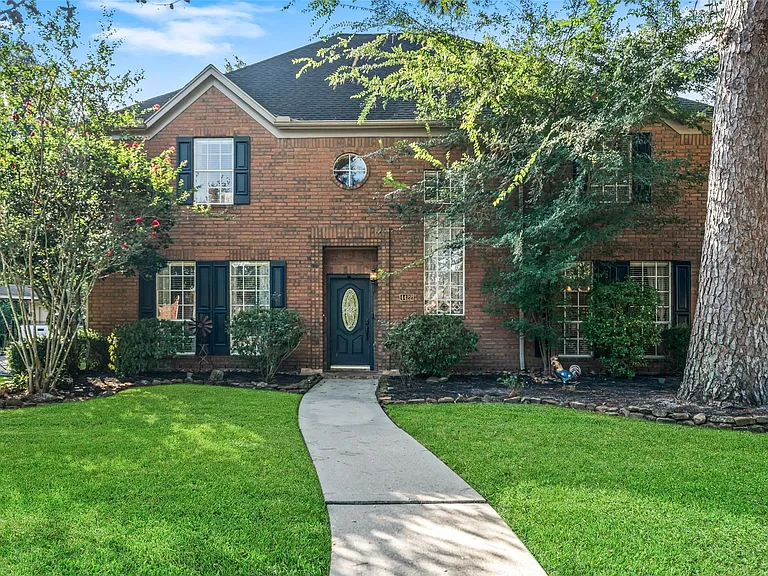 4422 Pine Breeze Dr — Photo 1