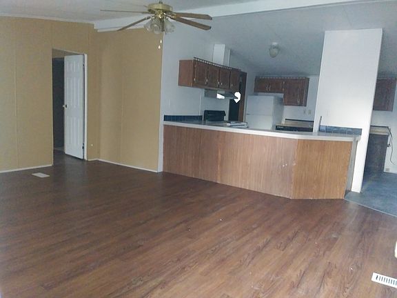 2nd image of 431 Daflyn (pvt) Dr