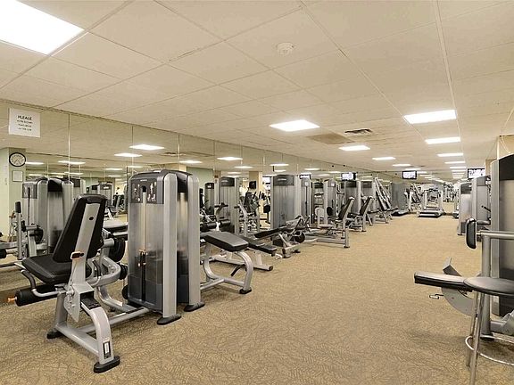 5th image of 2 Bay Club Dr APT 17Z3