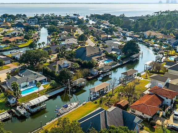 4th image of 961 Aquamarine Dr